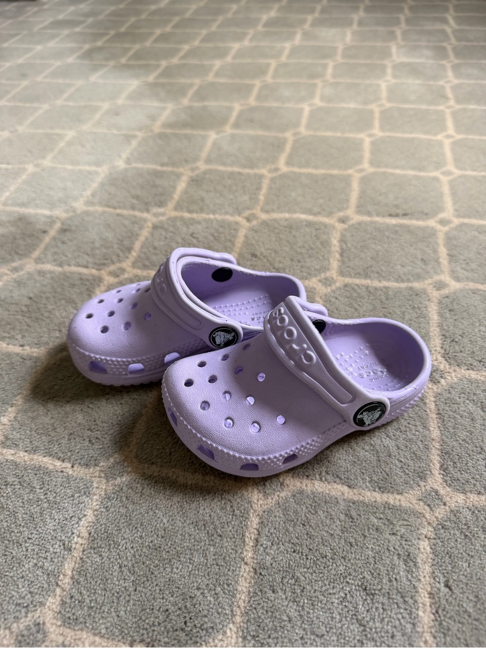 CROCS Kids Classic Clog in Light Lavender